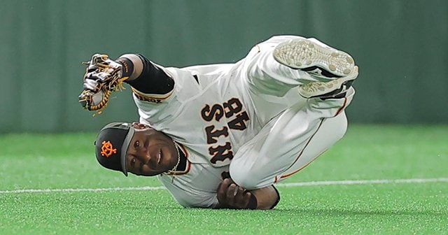 先週の打率.688! 巨人ウィーラーの「ド根性」経歴… 苦節7年、イチローと同僚→楽天で外国人初の副将【週刊セパ記録】