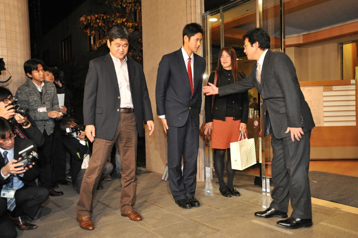 MLB挑戦を表明しながら、2012年のドラフトでファイターズから指名を受けた大谷。球団側の真摯な交渉もあり、結果的に入団を決めることになる ©︎Takashi Shimizu