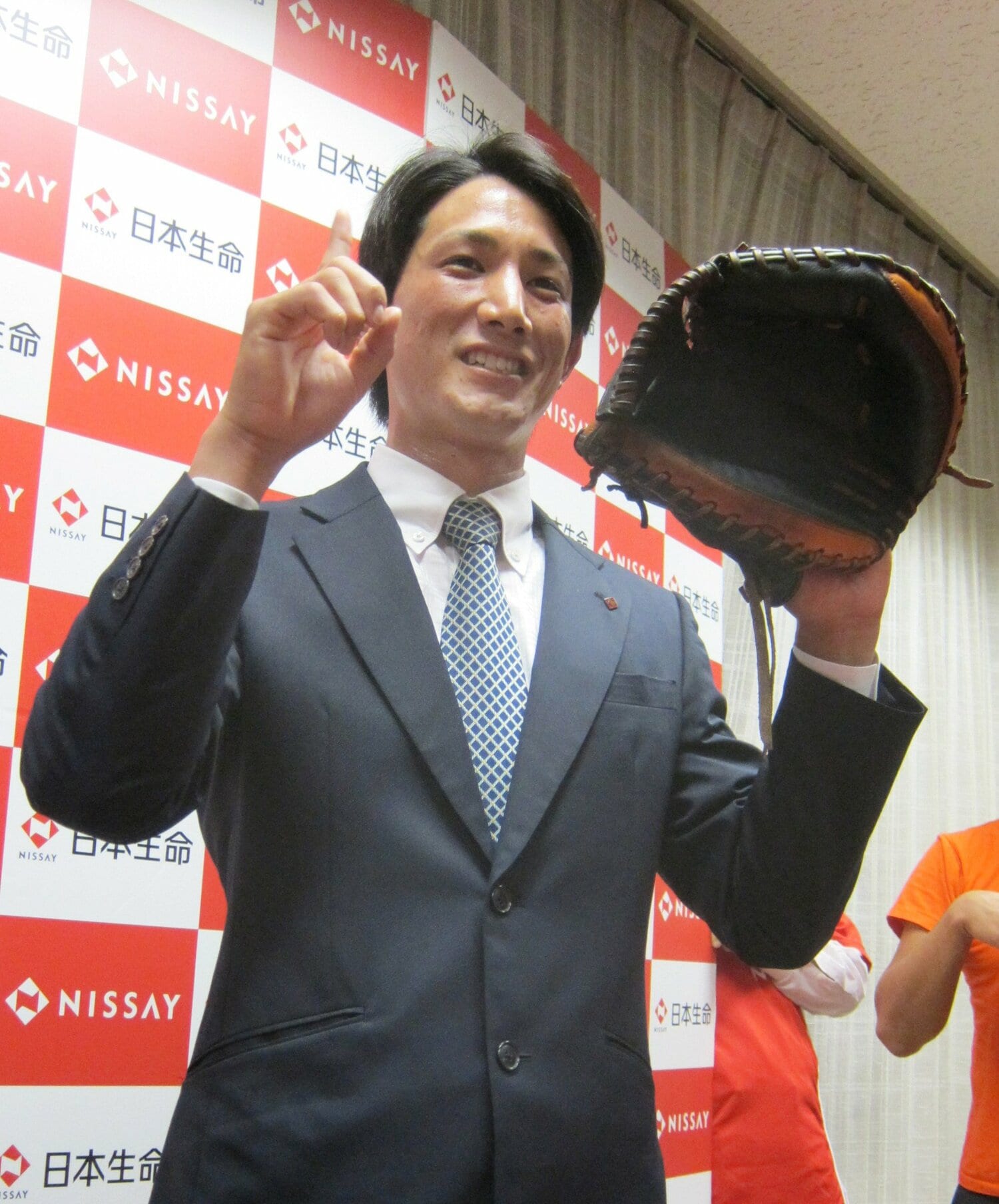 2013年ドラフト1位で日本生命から巨人に入団した小林誠司　©JIJI PRESS