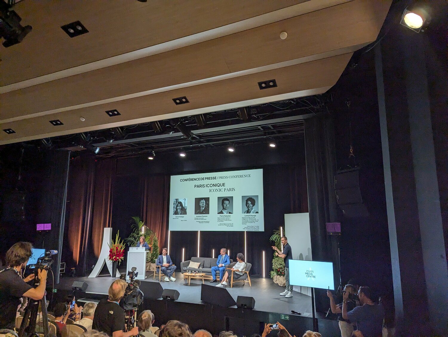 8月9日に行われたパリ市長とIPC会長の会見　©JMPA