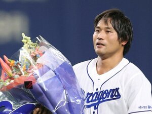 中日・平田良介はなぜ、レガースも肘当てもつけず打席に立っていたのか　引退決断した多才な打者が「最後のプロ野球選手」であった2つのこと