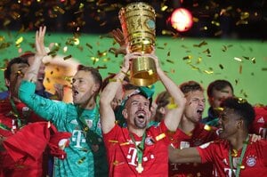 バイエルンにフランス人が多いのはなぜ……会長が振り返る「リベリーと別荘で話した2時間」