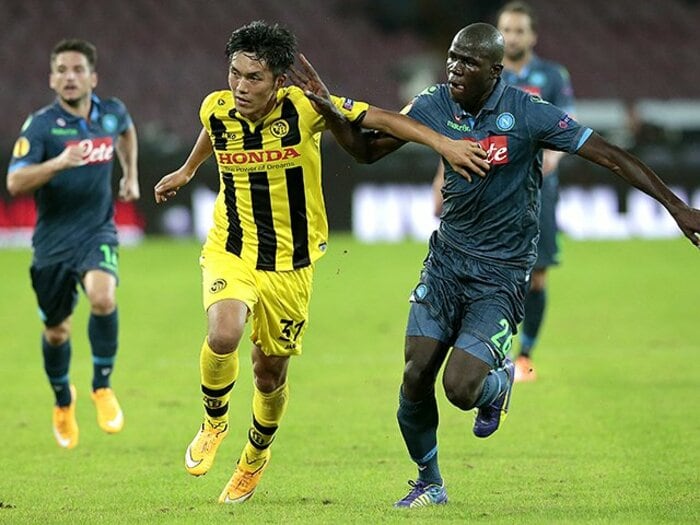 ストライカーか、オールラウンダーか。久保裕也がスイスで悩む“スタイル”。＜Number Web＞ photograph by AFLO