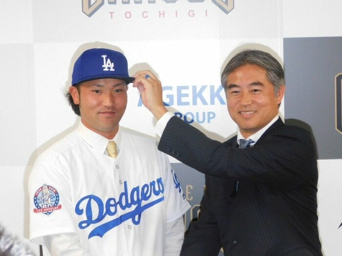「ほ、ホントにご本人ですか？」ダルビッシュから突然の連絡→球速160キロに→ドジャース入団…元DeNA北方悠誠「嘘のような本当の逆転人生」＜Number Web＞ photograph by Yujo Kitagata