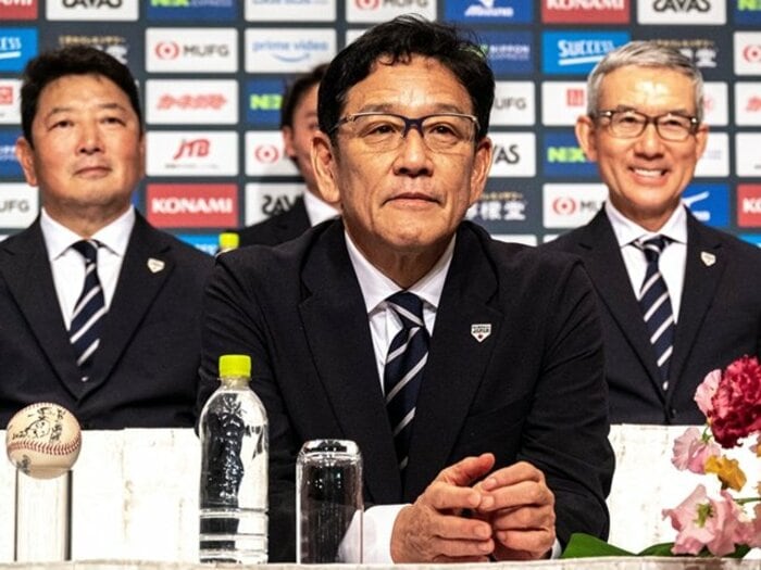 WBC栗山英樹監督の顔色が変わった“3人の選手”…帰国会見、TVに映らなかった“控え組”への気配り「スタメン出場はなかったんですけど…」＜Number Web＞ photograph by Takuya Sugiyama