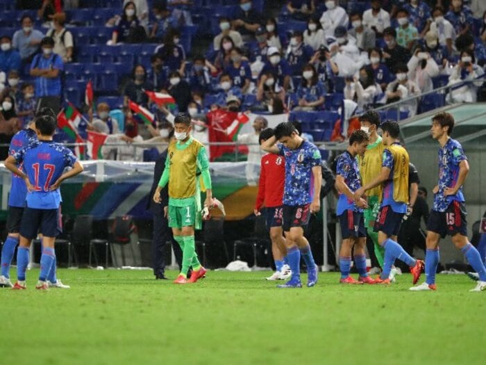 中村憲剛が徹底解説する“なぜ格下オマーンに負けたのか?” 「日本代表が実行しなければいけなかった」2つの打開策<Number Web> photograph by JMPA