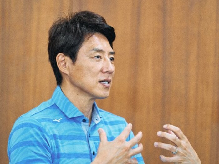 「会場が家に近いから」…緊張のかけらも見せないパラ水泳・辻内彩野に、松岡修造が伝えた日本代表への期待感＜Number Web＞ photograph by Yuki Suenaga