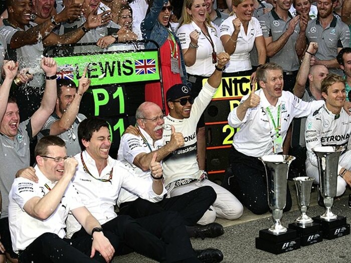 メルセデス、記録づくめの開幕5連勝。数々の王者を止めたモナコに挑む。<Number Web> photograph by Hiroshi Kaneko