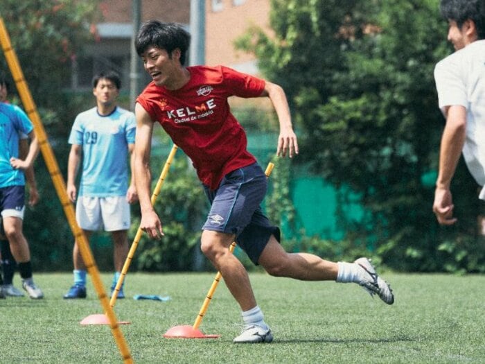 偏差値76超え東大医学生に聞く“なぜ体育会サッカー部に？”「ずっと勉強をやってきた僕が挑戦できるって…」＜Number Web＞ photograph by Yuki Suenaga