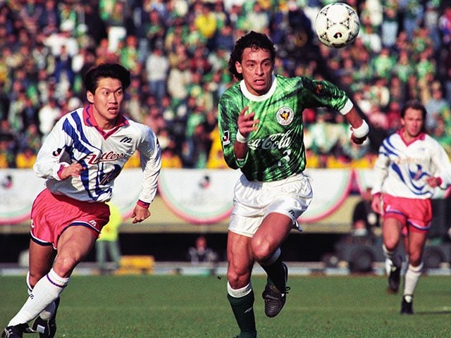 子供が礼儀正しく育ったよ」名手ブラジル人DFと妻が感謝する“Jリーグと