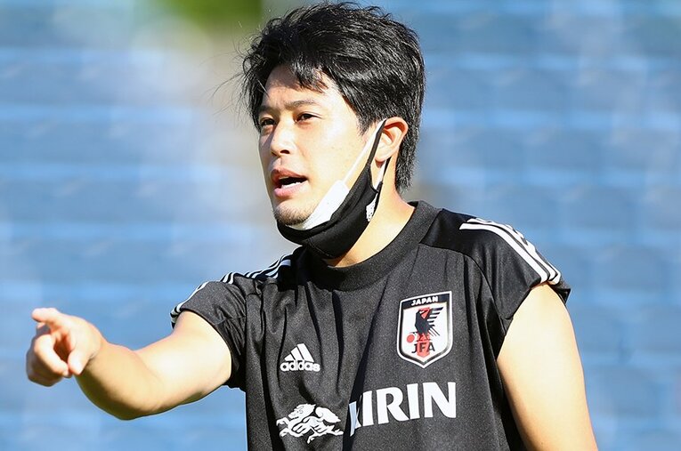 U-18日本代表でロールモデルコーチを務めた内田篤人（2021年8月撮影） ／ photograph by JFA/AFLO