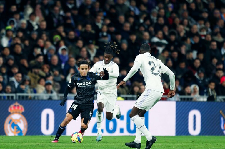 「クボのソックスに穴が！」バルサに続きマドリーも“久保建英が脅威”だった…現地撮影で感じた出色の貢献「クロースが苦虫を」(24)