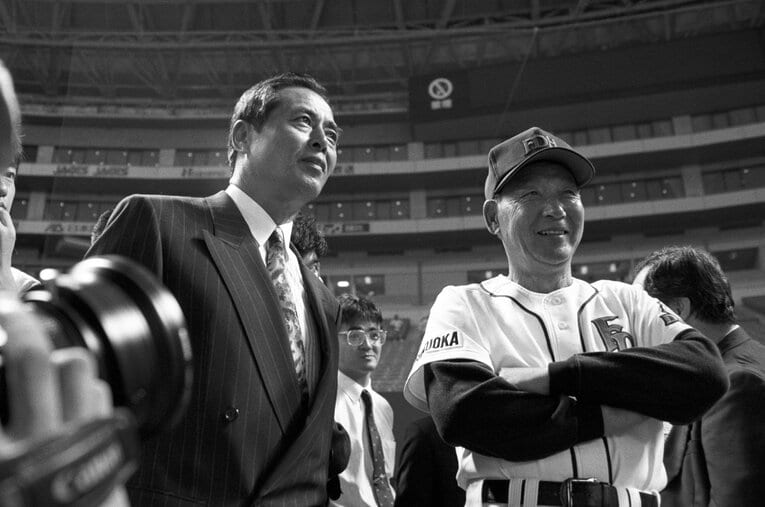 現場を離れていた王に、ダイエーの現監督である根本陸夫から「次期監督に」と仰天の勧誘が…… ／ photograph by Tadashi Shirasawa