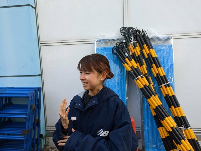 「結婚したみたいじゃないですか」と思わずツッコむ不破（2022年10月全日本女子駅伝）©Yu Saito