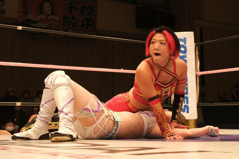 水着グラビアも披露のアイドル路線から急転換…素顔は“オラオラ”、スターダムのベルトも獲得した岩田美香の渇望「総合格闘技かキックにも」(93)