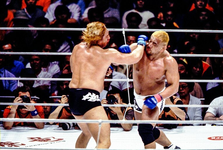 2001年の『PRIDE.14』で“野獣”藤田和之と対戦した高山善廣