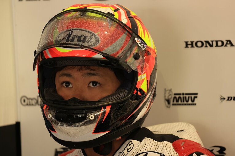 古里太陽　photograph by Satoshi Endo