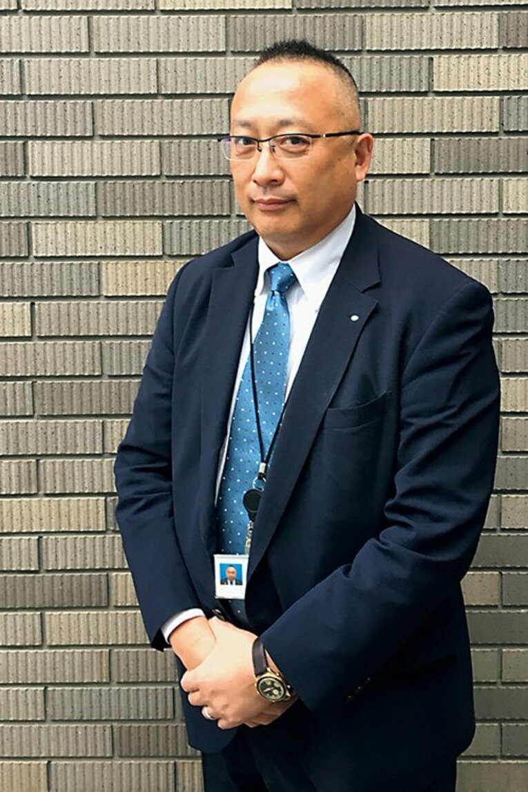 吉田の後任として'13年から明大監督を務めた丹羽。清水建設勤務　photograph by Park Jong Tae