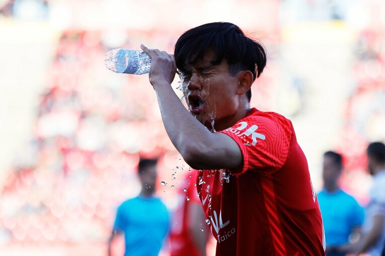 “久保建英が倒されても笛が鳴らない”スペインでの苦悩… 活路はやっぱり“韓国の至宝”との関係性？〈撮影者の視点〉(8)