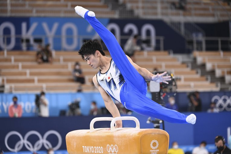 《19歳史上最年少金メダル》体操新王者・橋本大輝は何がすごいのか　高難度の技への挑戦と「常に前だけを見て…」(3)