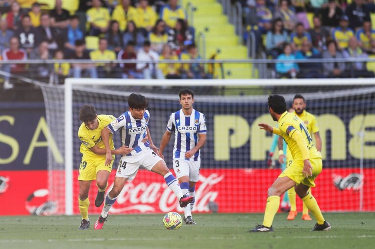 「久保建英とシルバが絡めば何かが起こる」でも2人の代わりは…不調ソシエダで奮闘“タケのクロスバー直撃弾、古巣選手との旧交”を撮った(21)