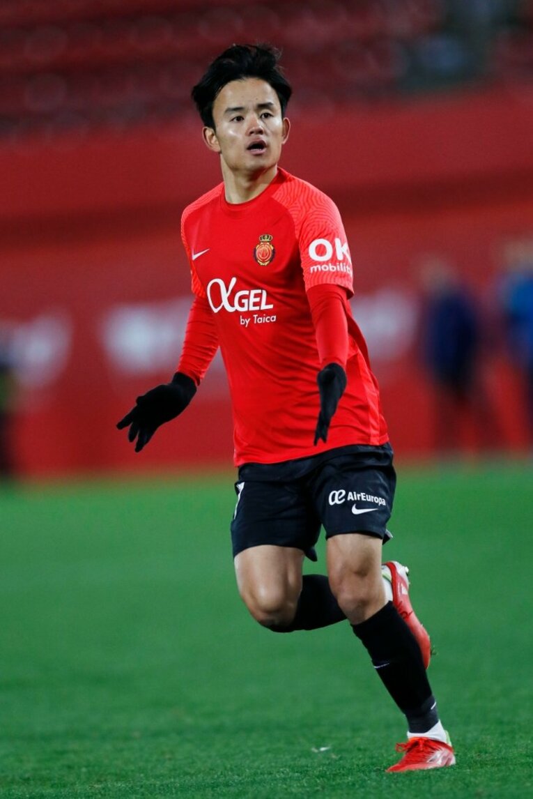 久保建英はなぜ“前節決勝点”なのに途中出場、ボールが回ってこなかったか… “試合展開と悪天候の不運”とは〈撮影者の視点〉(32)