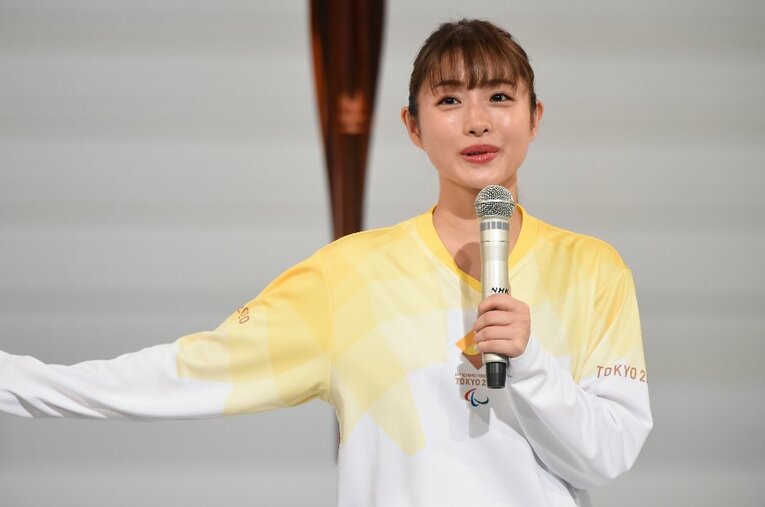 一般男性との結婚を電撃発表した石原さとみ。東京五輪の聖火リレーアンバサダーを務めている ／ photograph by Getty Images