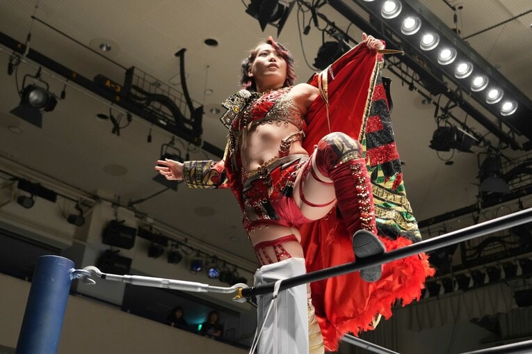 「林下詩美は強い。そのイメージを取り戻したい」王座陥落から1年弱…“カッコいい女”はスターダムの頂に返り咲けるのか《特別グラビア》(40)