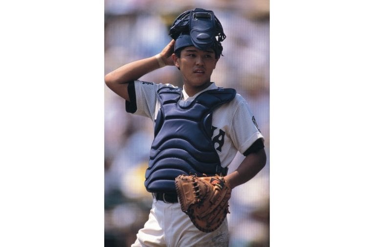 谷繁元信／江の川 ／ photograph by Katsuro Okazawa／AFLO