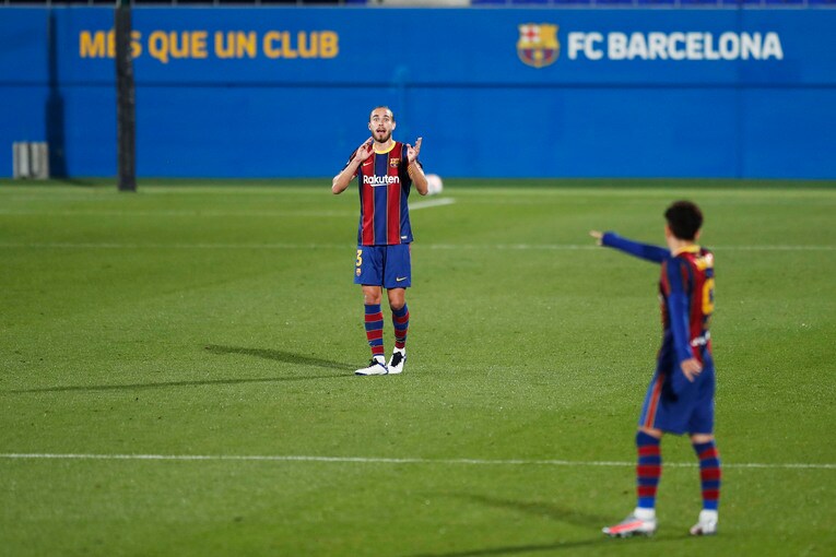 過去の試合で、ミンゲサとのコミュニケーション©Daisuke Nakashima