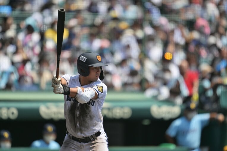 今夏の甲子園で３本塁打を放った高松商・浅野　©Hideki Sugiyama
