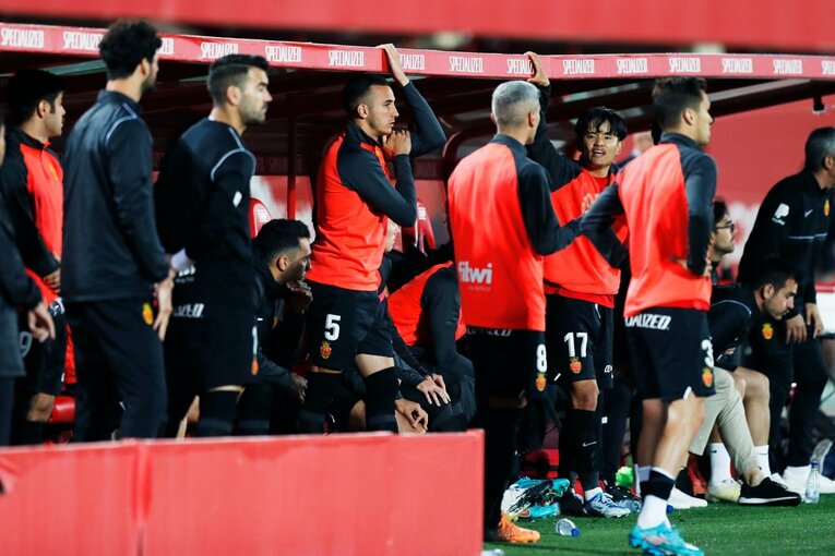 “久保建英が倒されても笛が鳴らない”スペインでの苦悩… 活路はやっぱり“韓国の至宝”との関係性？〈撮影者の視点〉(32)