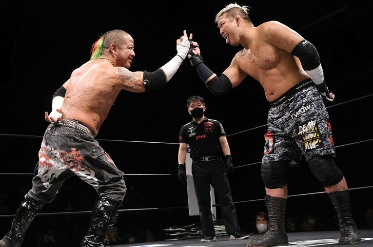 “4年ぶりの黄金カード”となった葛西純vs竹田誠志 ／ photograph by Norihiro Hashimoto