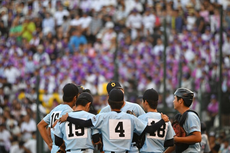 【コマ送りで見る】第100回大会、語り継がれる甲子園の名場面「９回無死満塁から２ランスクイズの決定的瞬間を振り返る　©Hideki Sugiyama