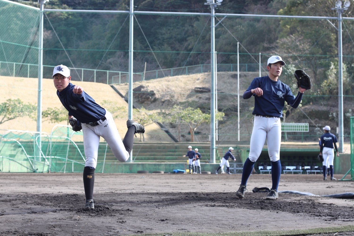 2番手の勝本晴彦（左）と、エースの坂本安司（右）