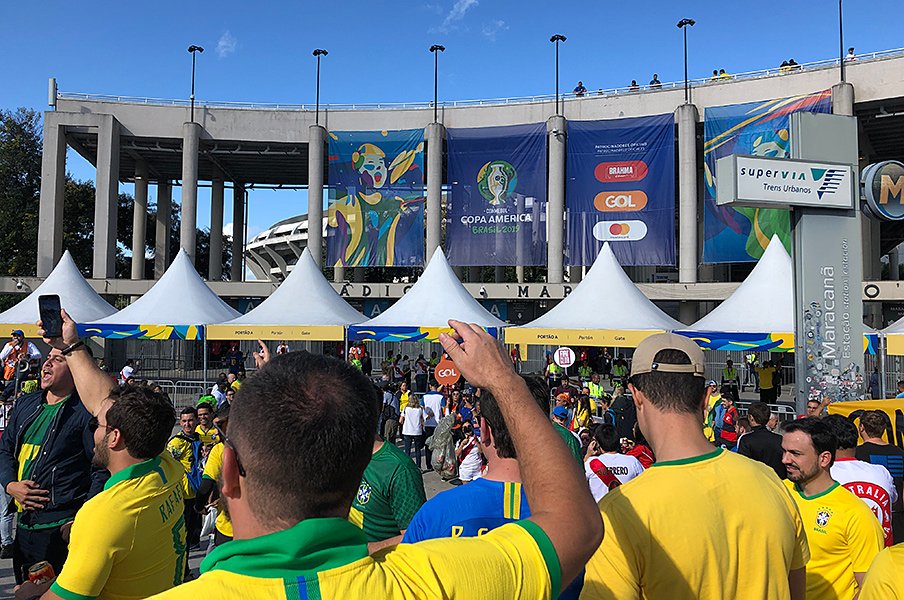 コパで振り返る王国ブラジルの現状 代表の足を引っ張る過激なクラブ愛 海外サッカー Number Web ナンバー