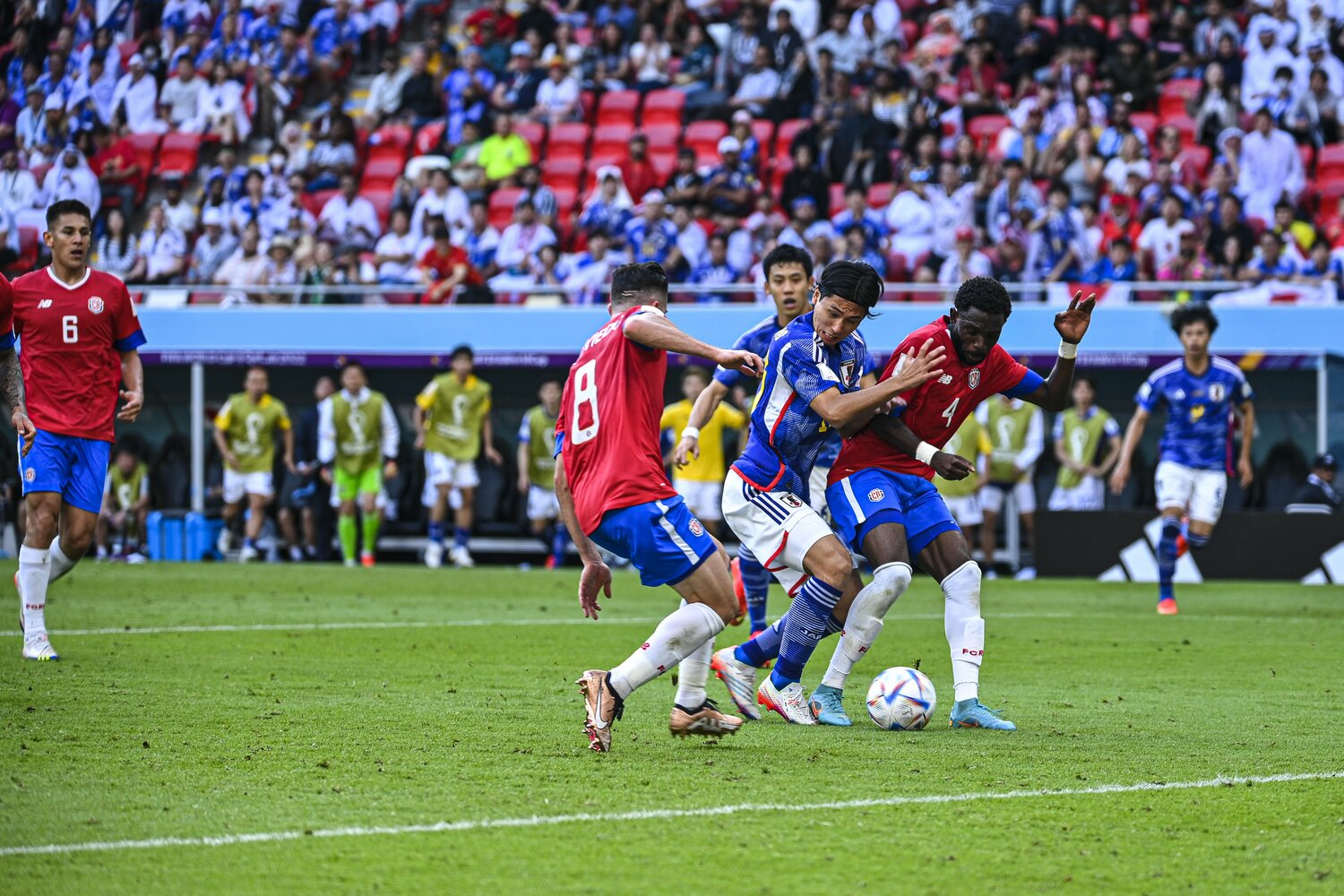 カタールW杯では初戦でドイツを破りながら、くみしやすいと見られたコスタリカの固い守りに苦杯をなめた　©Takuya Sugiyama/JMPA