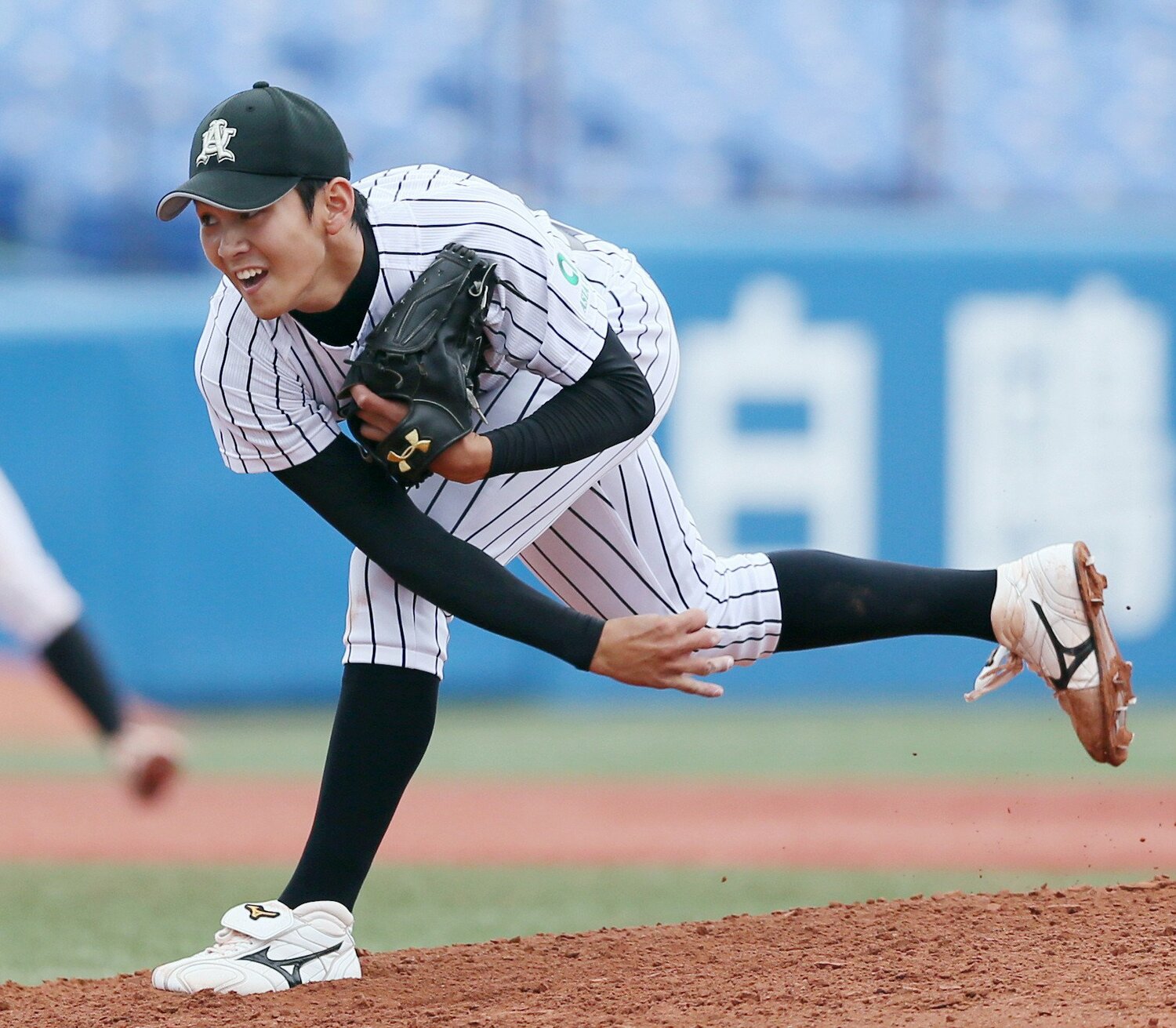 亜大時代の山﨑　©︎JIJI PRESS