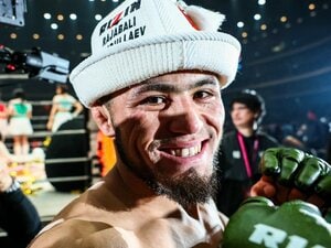 朝倉未来を圧倒したシェイドゥラエフ“恐怖のパウンド地獄”「骨を砕くような音がした」決定的瞬間をとらえたカメラマンの証言「負ける姿が想像できない」