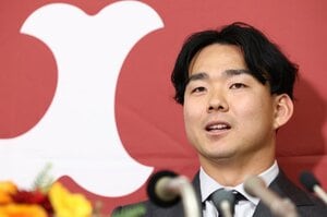 なぜ巨人だった？ 小笠原慎之介の日本復帰「巨人だけが示した“積極性”の正体」と古巣・中日が手を挙げなかった「合理的な理由」米球界のビジネス事情