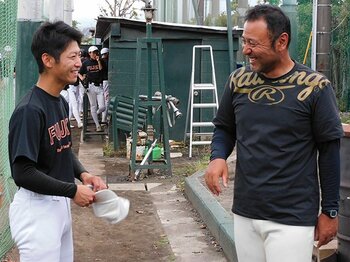 「てめー、ふざけるな！」怒声に疑問…静岡の公立進学校監督が語る“野球界の常識は世間の非常識”「イチローさんの指導は丁寧な言葉で」＜Number Web＞ photograph by Jun Aida