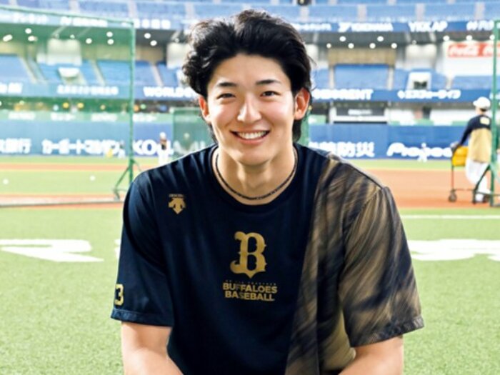 王者オリックス「最強ブルペン」の作り方…山崎颯一郎25歳が明かすリリーフ陣の雰囲気「比嘉(幹貴)さんや平野(佳寿)さんのおかげで…」<Number Web> photograph by Takashi Shimizu