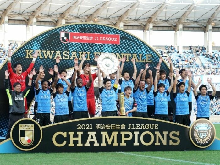 「延長線上に日本代表がある」中村憲剛が語るフロンターレの“強烈なモチベーション”とは　田中碧と三笘薫が抜けても《J1連覇》＜Number Web＞ photograph by Getty Images