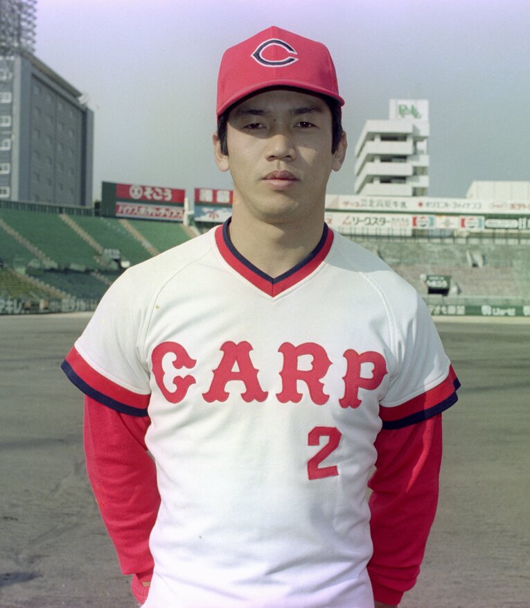 スピード感あふれるプレーでファンを魅了した高橋慶彦　©KYODO