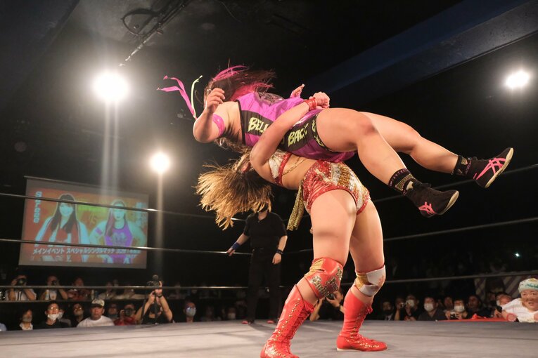 「泣いてんじゃねえ！ってビンタしたけど…」WWEから帰還したSareeeが日本で目指す“プロレス”とは？「ライバルはいればいるほど面白い」(66)