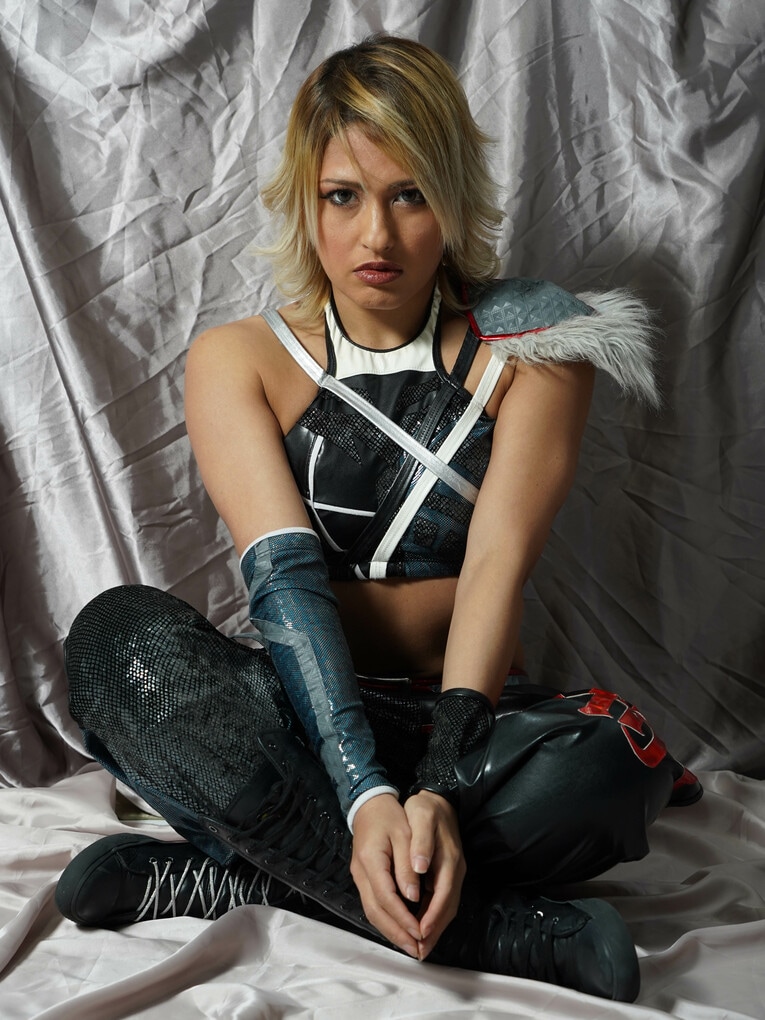 「あんなにいい人いないよ。ただ…」引退の危機を乗り越えたジュリアが語るスターダム王者・朱里への“ジェラシー”《特別グラビア》(21)