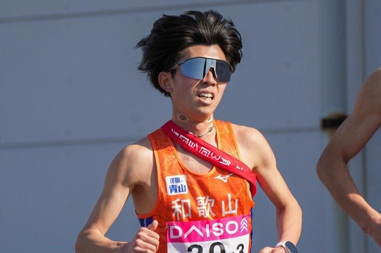 年始の箱根駅伝ではルーキーながら青学大の16人メンバーに名を連ねた上野山拳士朗 ／ photograph by Satoshi Wada