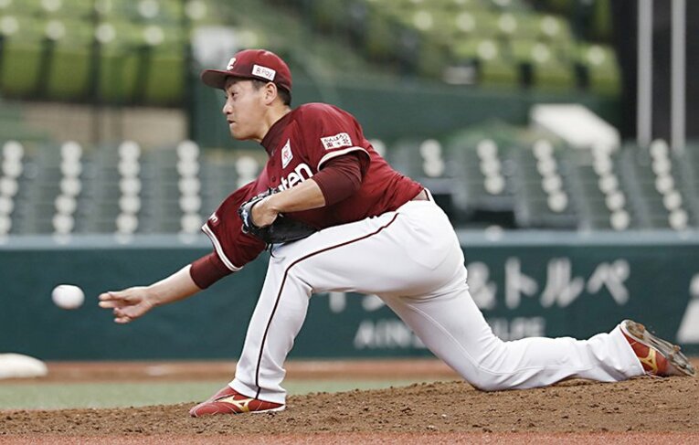 メジャーリーグを経験し、今季から楽天でプレーする牧田和久 ／ photograph by Kyodo News