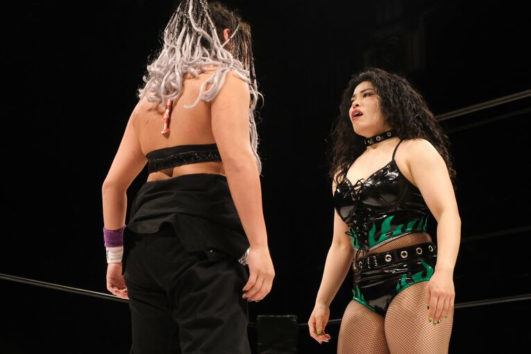 「圧倒される肉体美」を目指す新人女子プロレスラー…コンテストにも出場するZONESが語る“理想像”「実は体重が10kg減ったんです」(87)