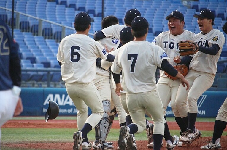 横浜市長杯を制した桐蔭横浜大。「大学日本一」の目標は奪われたが、それ以上に得るものがあった ／ photograph by Yu Takagi
